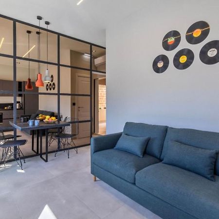 New - Designer Finished 1 Bedroom Apartment A 5 Minutes Ferry Away From Valletta Mosta Eksteriør billede