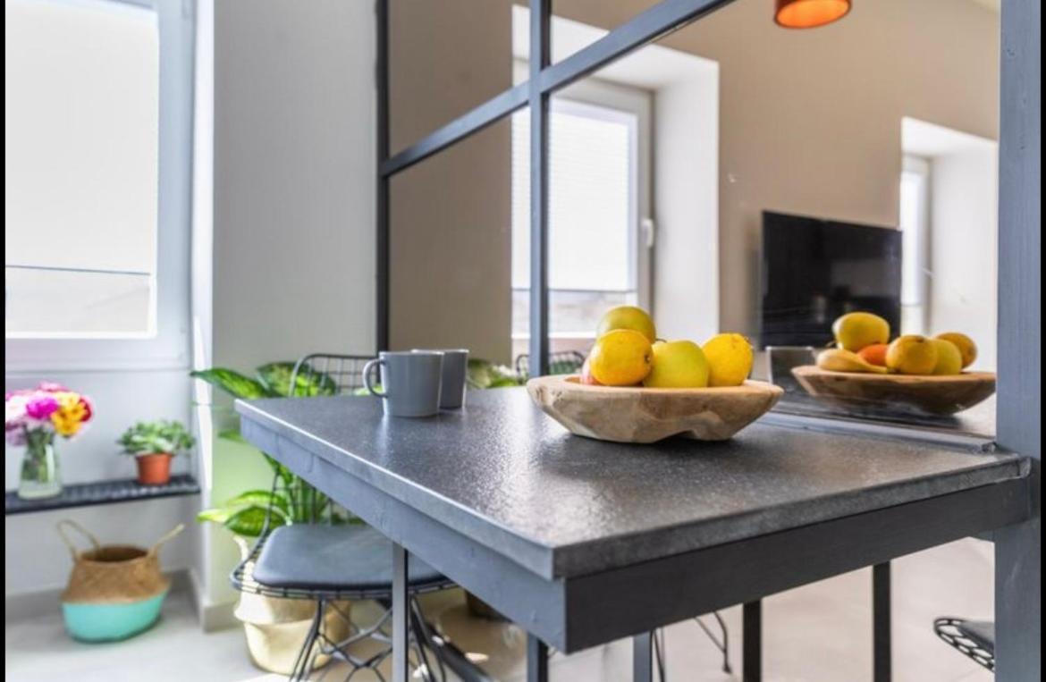 New - Designer Finished 1 Bedroom Apartment A 5 Minutes Ferry Away From Valletta Mosta Eksteriør billede
